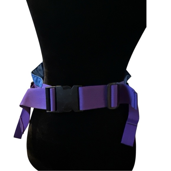 Vintage MEC Hiking Fanny Pack - Picture 3 of 7